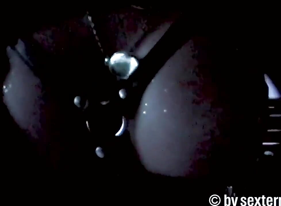 Perverted MILF Wants to Pop in the Car