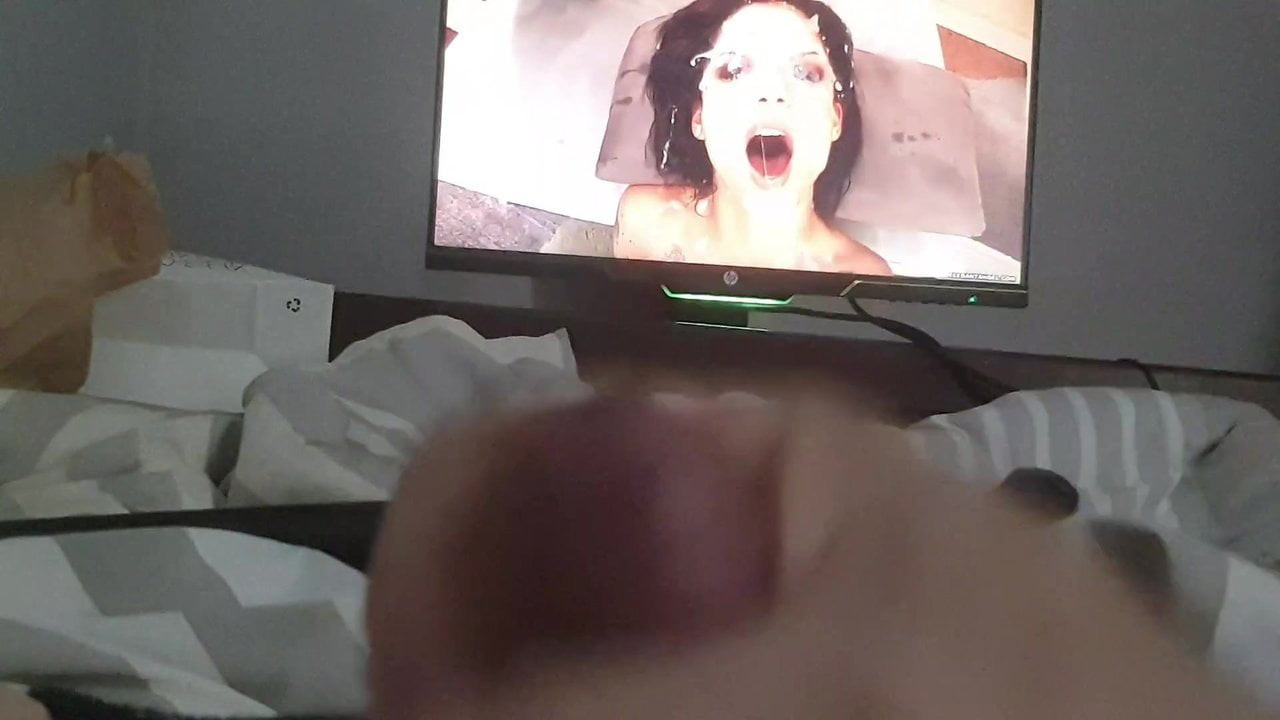 Pornóra rángatom a farkam