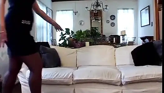 Gadis rambut merah tetek besar suka penis besar di mulut di memek