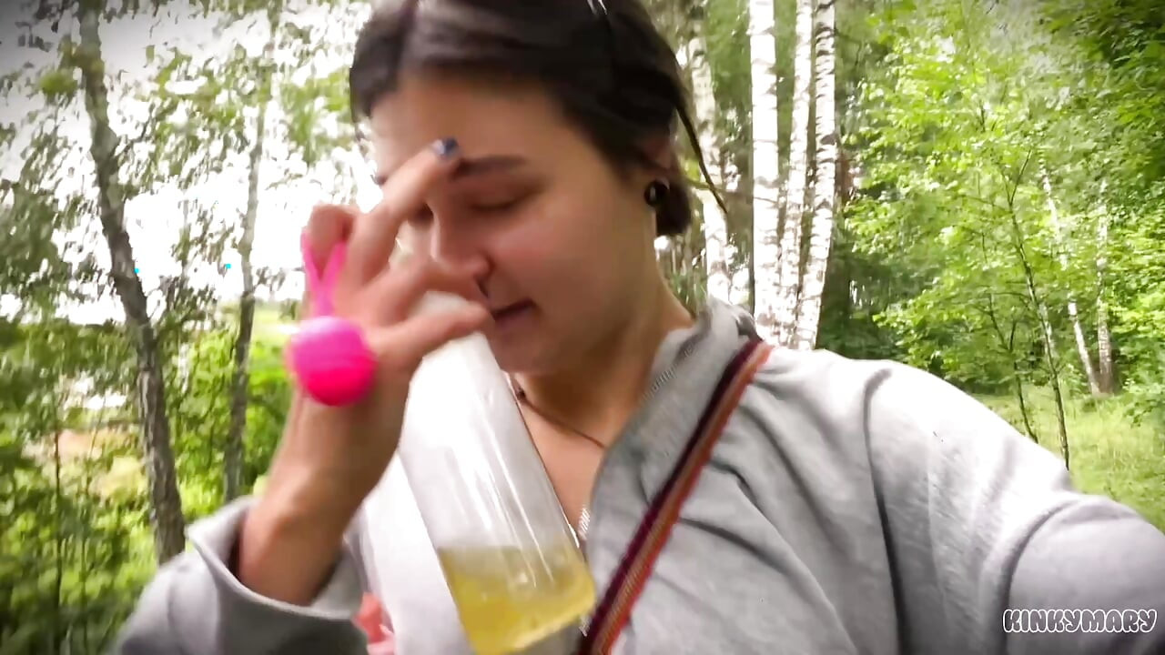 Extremepiss Play in Park - Sips & Gargles Full Bottle