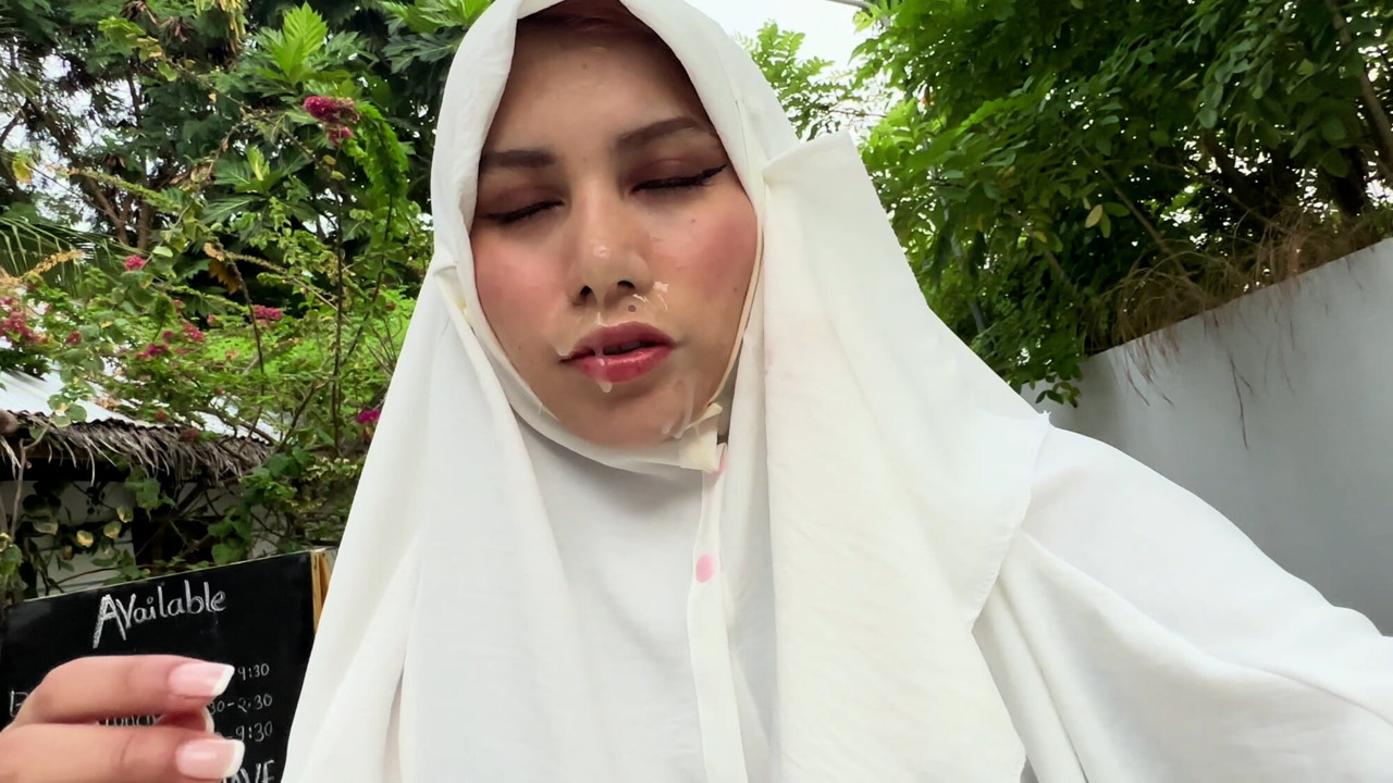 Girl in Burka Cum walk and public pissing