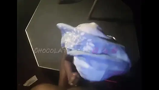 Aman tanrım beni özel odadan bahşiş alırken yakaladılar!! Ben belalı adamlar kaçmama yardım ediyor