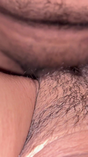 Moja šogorica je upravo dijelila krevet sa mnom, pa, imao je nevjerojatno jebanje u ponoć | Isječak 1