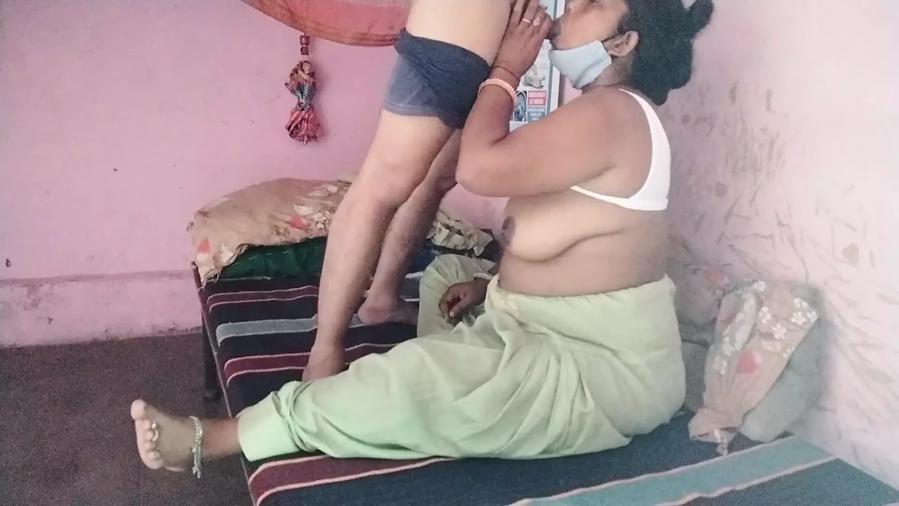 Took step mother to Oyo and fucked her hard
