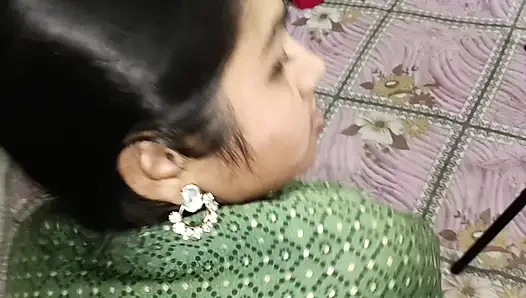 Tombul Hintli yenge yatak odasında devar ile sert domalıyor - amatör desi ev yapımı rol yapma