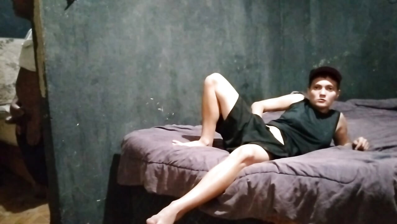 adora dar a bunda dela 100% anal