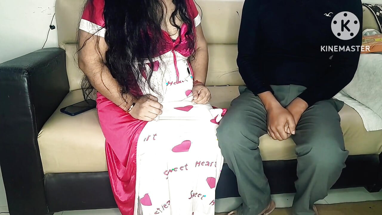 Un livreur de pizza baise une bhabhi sexy en audio hindi