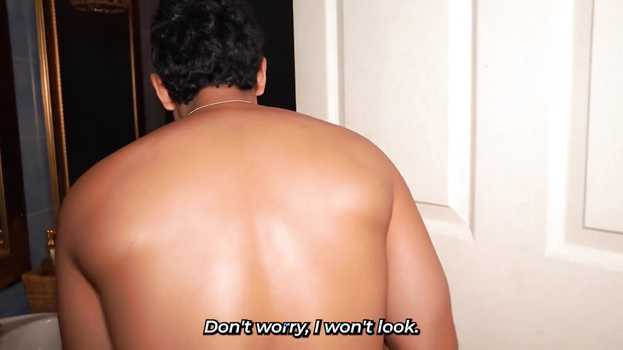 Muscular Guy Ends up His Stepsister in the Shower