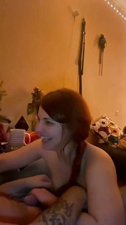 Fumando, cuspindo, anel na boca, facial, tapa no rosto - nossa segunda-feira, parte 1