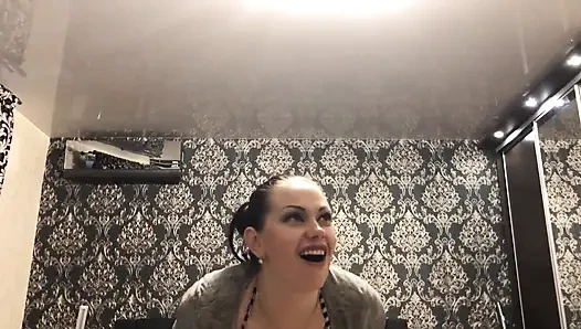 Güçlü egzersiz ve kaslara tapma! Seksi vücut kıyafeti içinde motivasyon ve hakimiyet!
