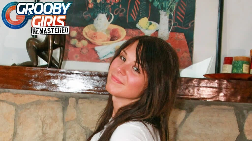 GROOBYGIRLS – Lustful Ashley George Shares A Secret
