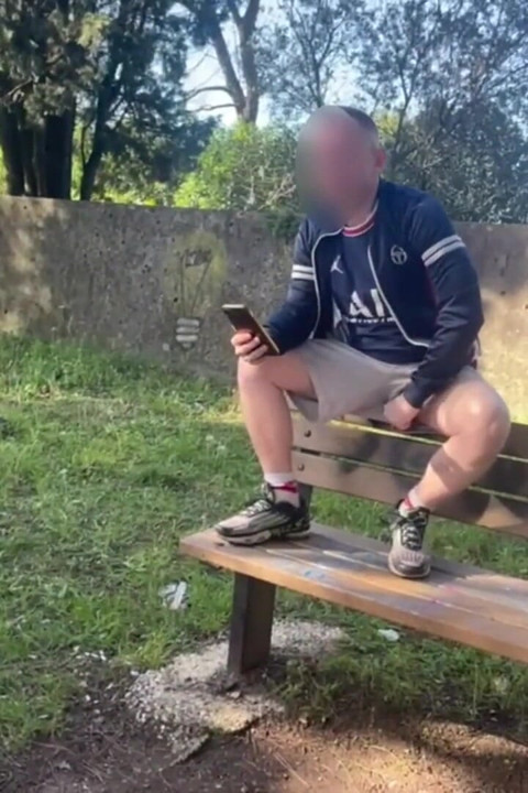 Amateur Boy Lost a Bet and Had to Expose and Touch His Cock in a Park
