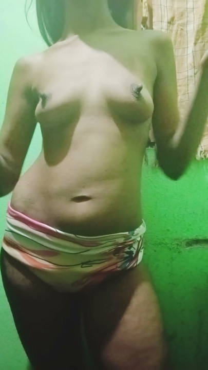 Desi maal living alone | Clip 1