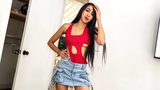 I filmed my SKINNY LATINA STEPMOM sucking my DICK in our own private sex tape