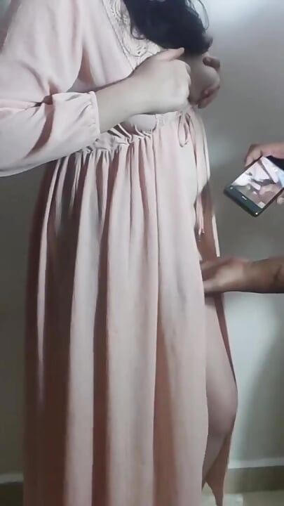 हॉट milf(चोदने लायक मम्मी) अरबी पत्नी
