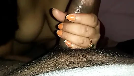 Hintli evli kadın ağzına boşalıyor seks videoları