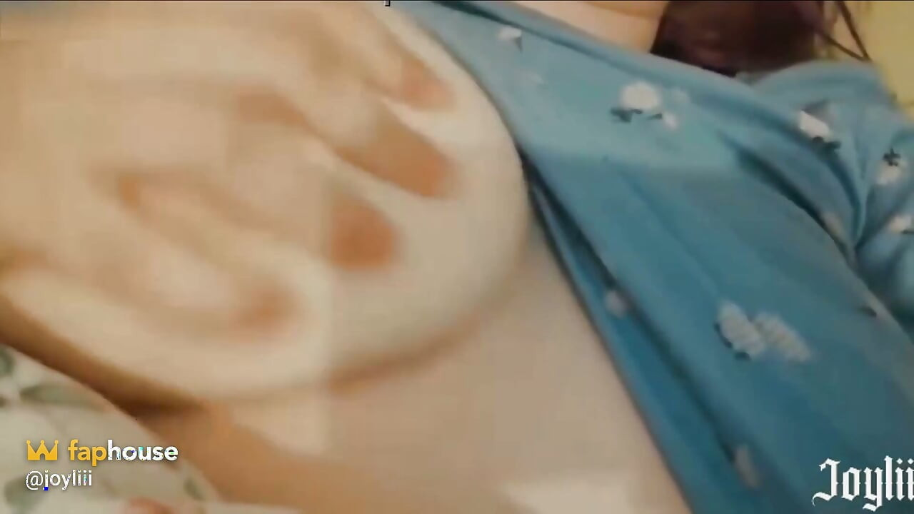 Joyliii Titty Drop