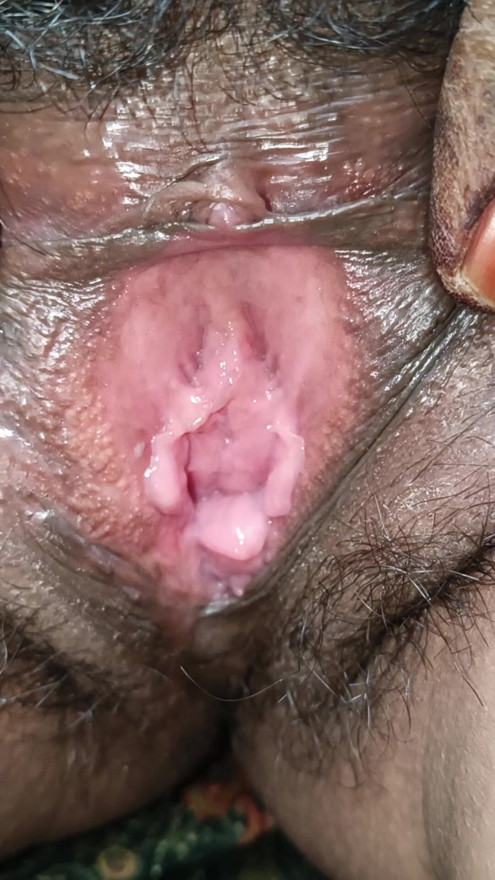 Hairy Pink pussy show closeup