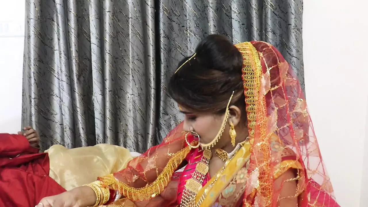 丈夫和德瓦性交新婚妻子，重口味三人行