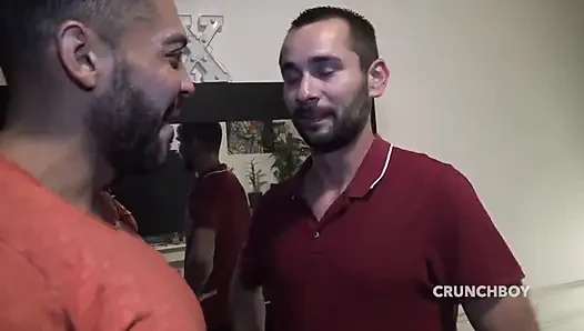 Sürtük Max Lava Viktor Rom tarafından korunmasız sikiliyor