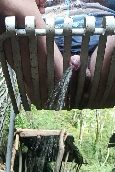 Outdoor Pee, Someone Can Enjoy It