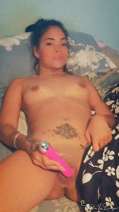My Boyfriend Likes to Record Me While I Dance to Him Very Sensually and I End up as He Likes, That I Get Multiorgasmic