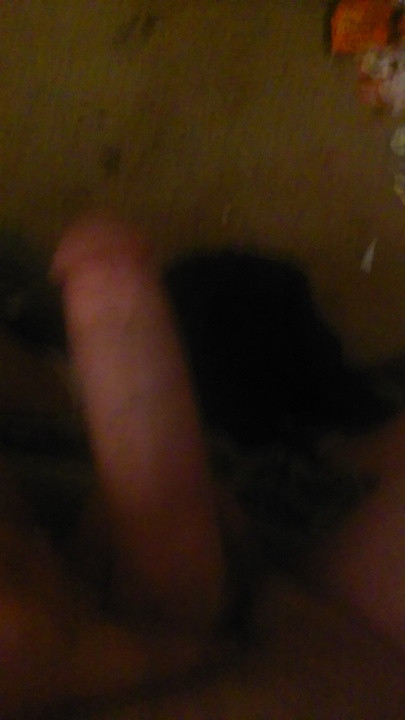 Hayden's perfect size dick shot on a cell phone (MUST SEE)