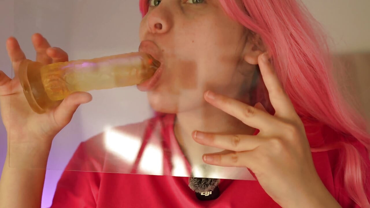 Silly Face Fetish and Pignose in Glass