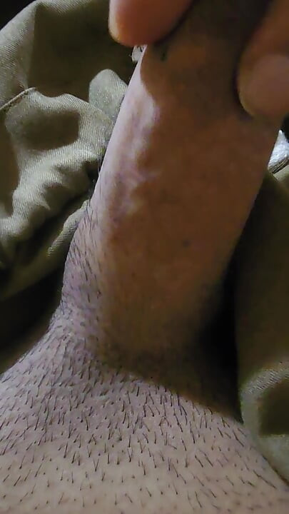 मोठा हस्तमैथुन करणे