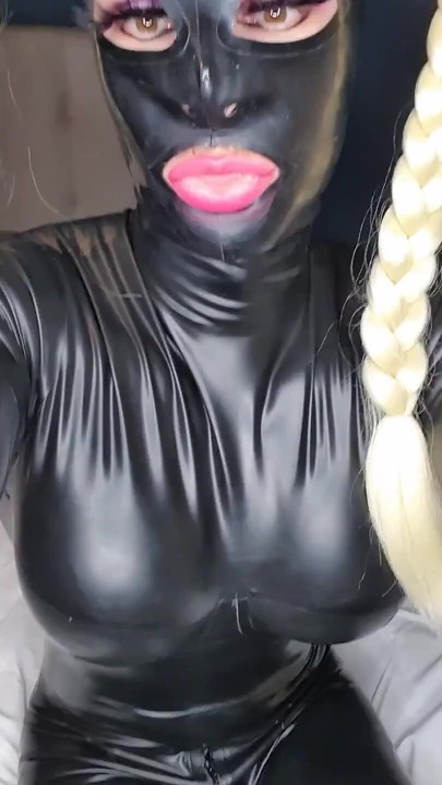 Do you like this doll?