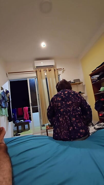 To ham apni chhutti ka aanand liya, ham khuli khirki ke saath chudaee karne ke lie pyar karta tha
