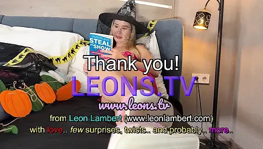 All natural big tits big ass amazingly beautiful college girl comes for ...