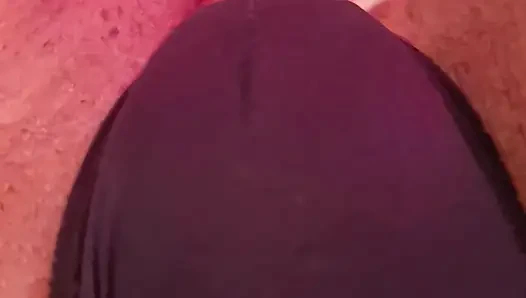 Beautiful Brunette – Solo Performance