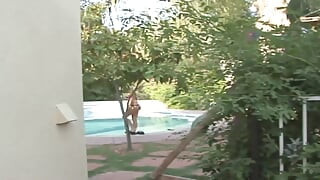 Angie Savage ist immer auf der jagd nach mehr lesbischen freundinnen