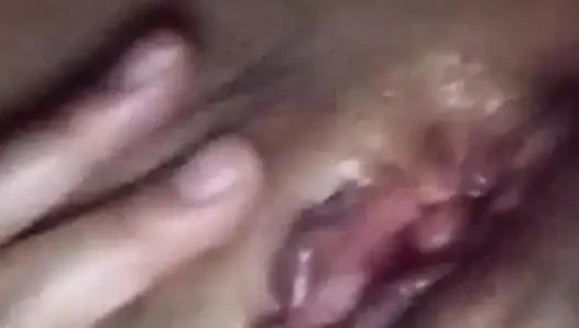 Cewek itu suka banget ngeliat kontol besarku