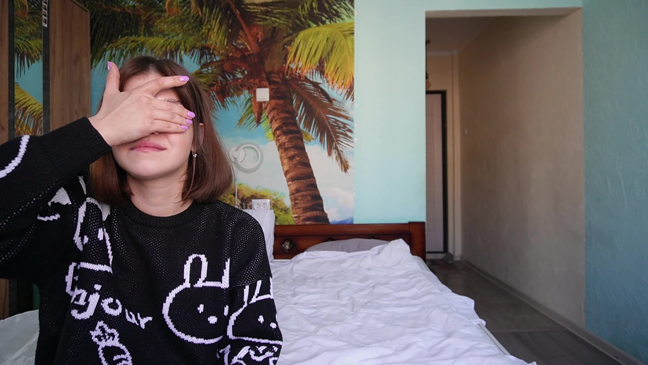 Popular online game turns into sex between stepbrother and stepsister during vlog