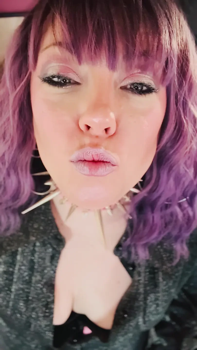 All Dangles From You Smoking Queen, Tina Snua! Close Up With Lots Of Smoke!