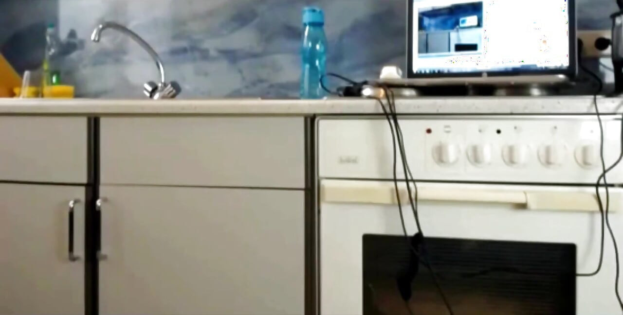 Teen Sexydea Flashing Boobs on Live Webcam