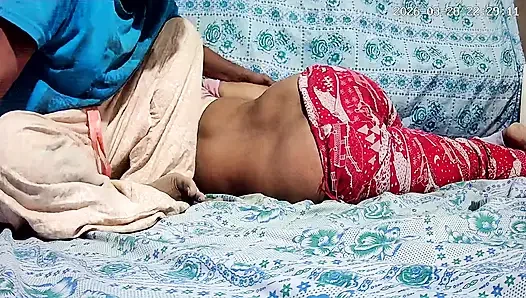 Seks payudara dan pembantu India di kantor 2986