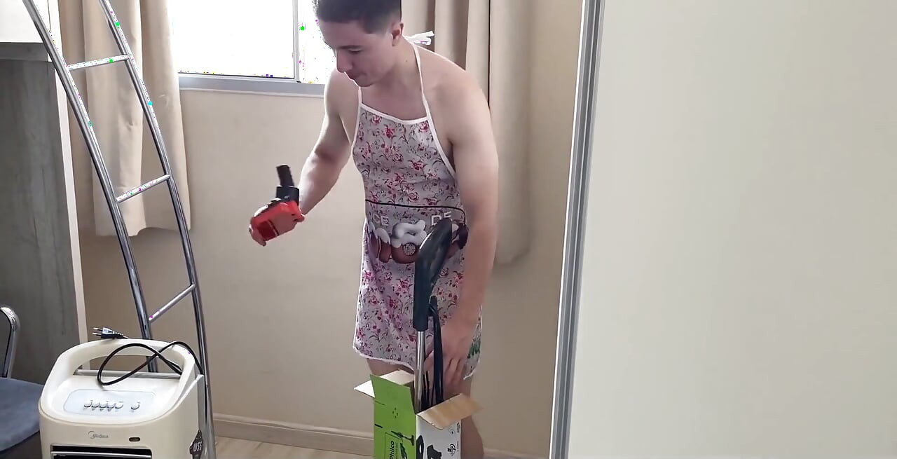 Goddess Kiffa Caught Her Domestic Slave