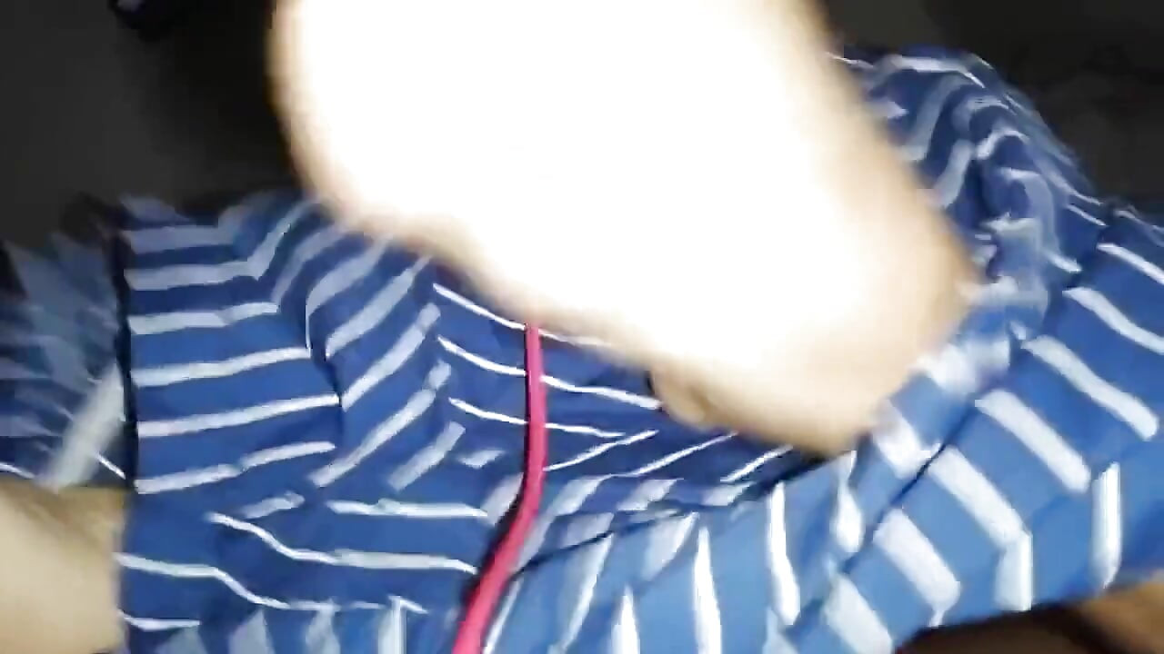 Отчаявшееся, я в итоге ест ее задницу, пока я мастурбировал.