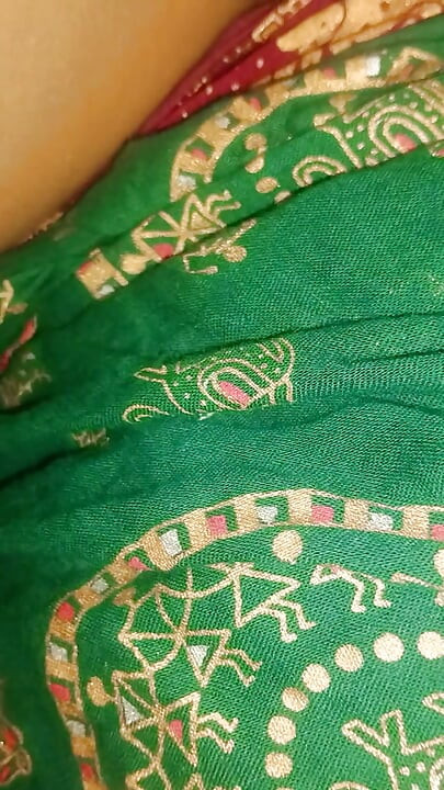Desi Bhabhi Ka garam chut me Mera land ghusa