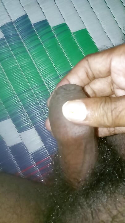 Shown the dick in proper angle by sitting position
