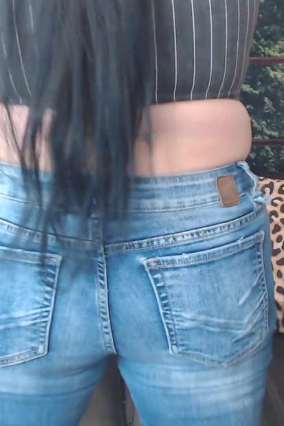 Jeans ass shake & clench