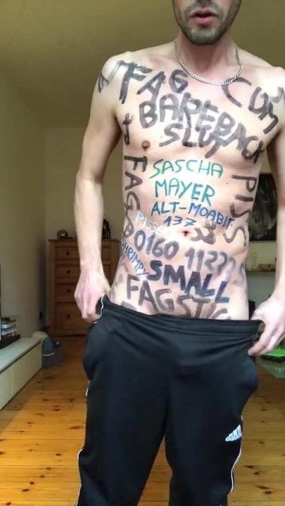 Sascha-bodywritting