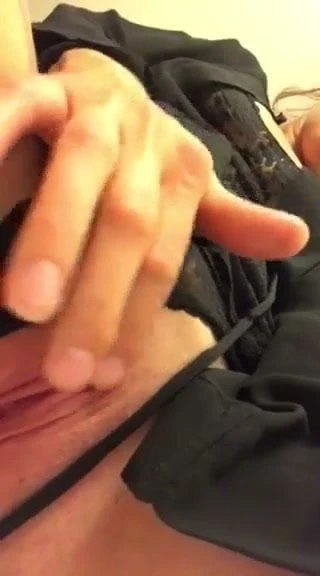 Kim pussy rub 2
