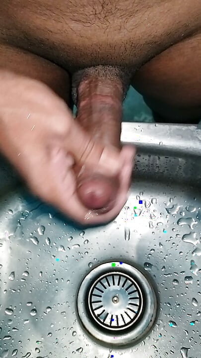 Fucking Sink Solo Masturbation