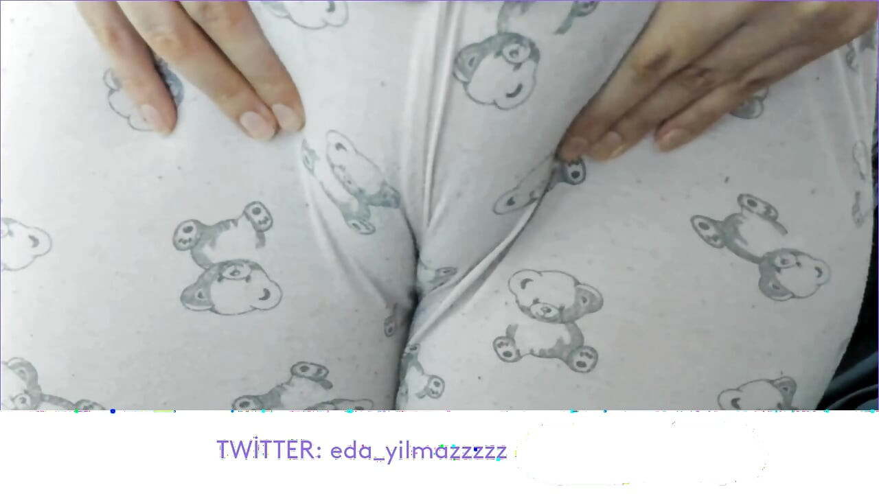 CAMELTOE- PAJAMA- SWOLLEN PUSSY