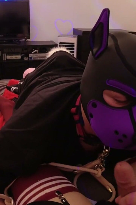 Red Teases Luná