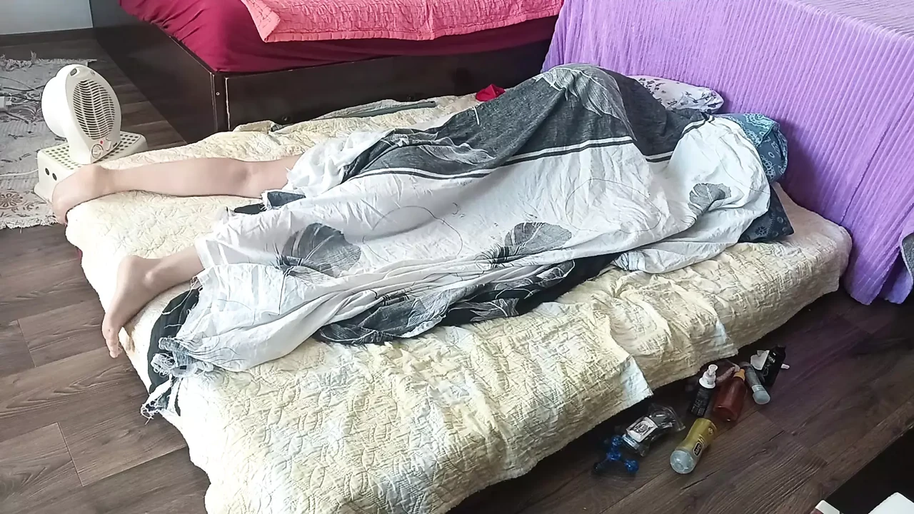 Amateur couple crazy sex in the bedroom. Hot foreplay with a couple, oil massage on the body.